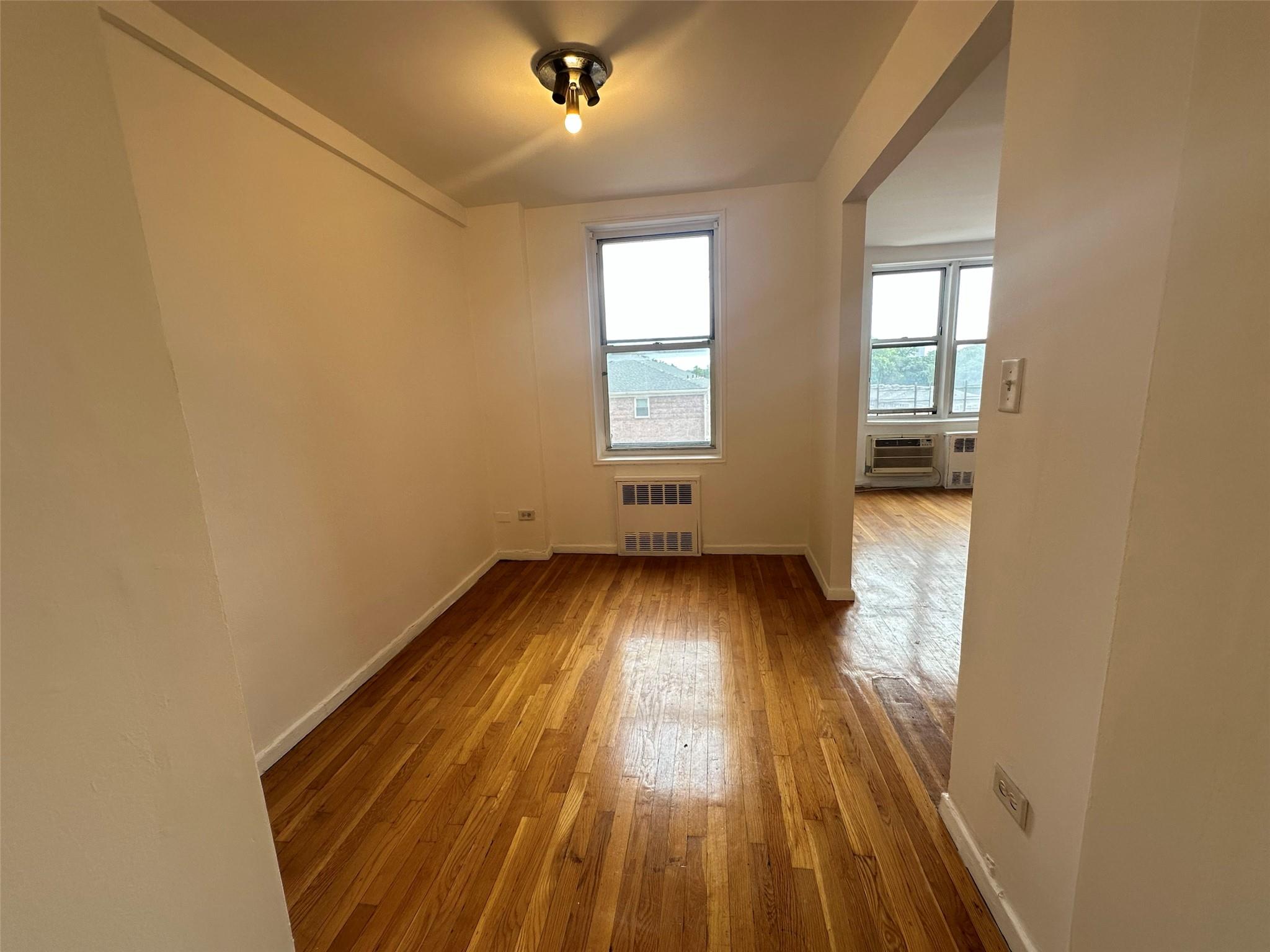 #7 photo, 152-72 Melbourne Avenue, クイーンズ区 Flushing , NY 11367