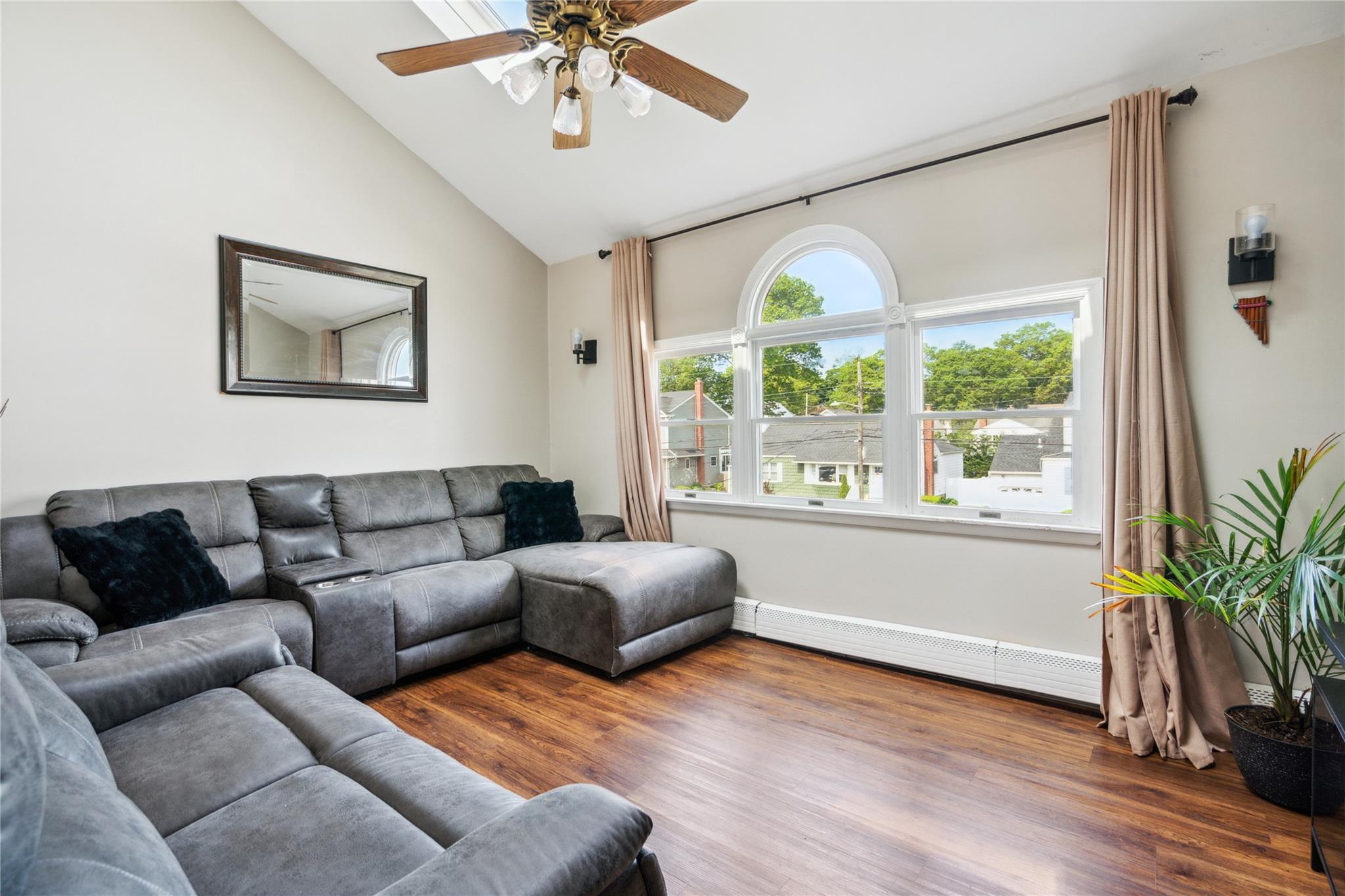 #20 photo, 117 Ocean Avenue, Massapequa Park , NY 11762