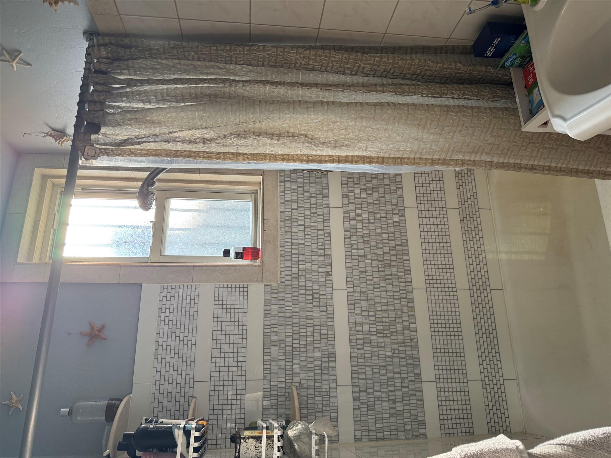 #12 photo, 63-08 Forest Avenue, クイーンズ区 Ridgewood , NY 11385