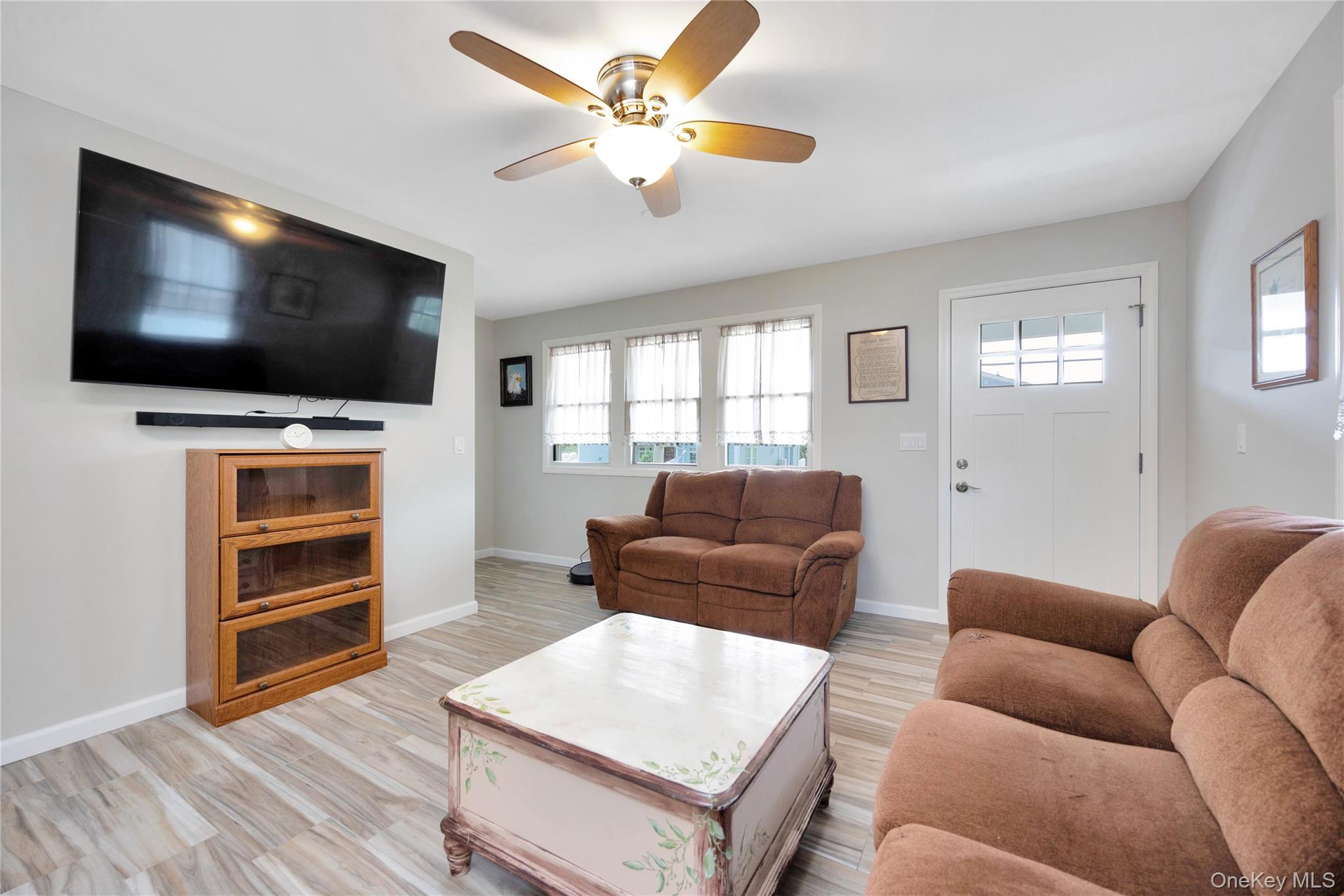 #10 photo, 3717 Somerset Drive, ナッソー郡 Seaford , NY 11783