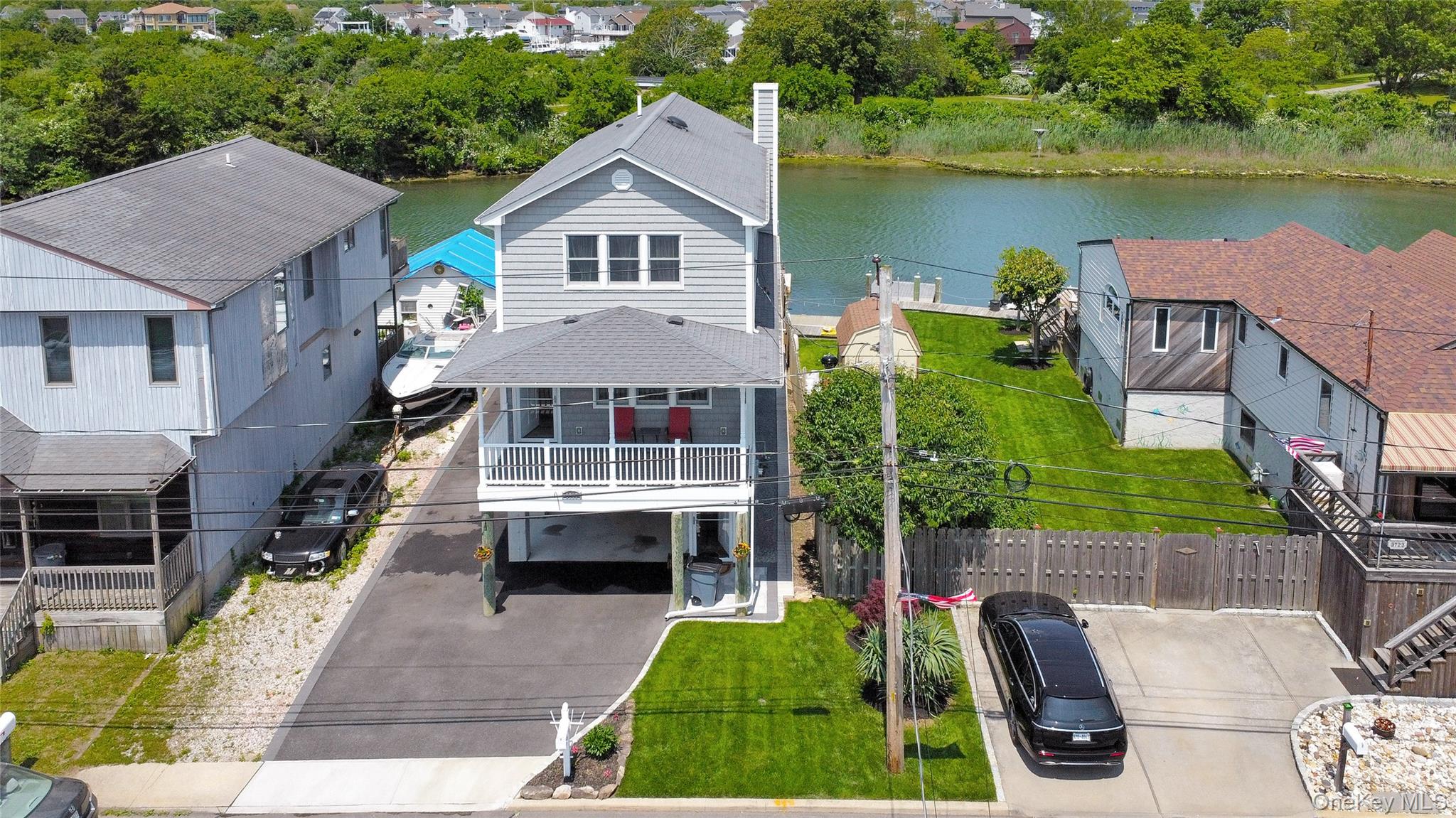 #3 photo, 3717 Somerset Drive, ナッソー郡 Seaford , NY 11783