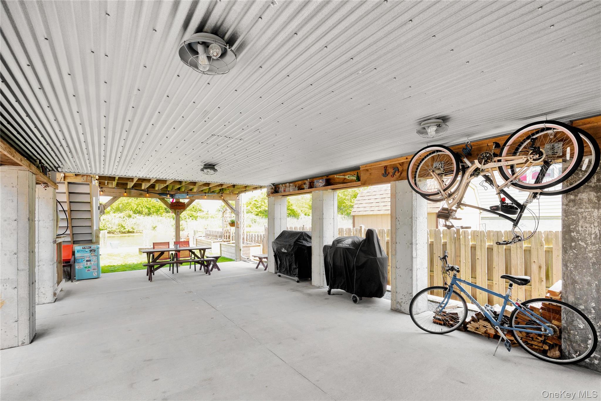 #7 photo, 3717 Somerset Drive, ナッソー郡 Seaford , NY 11783