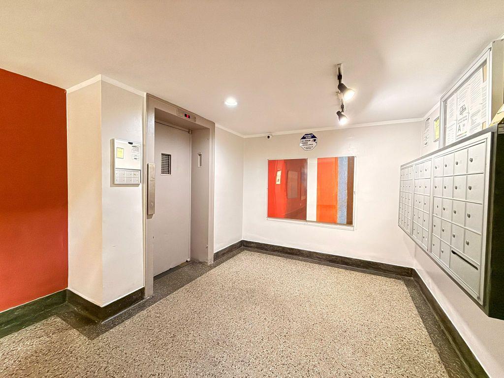 #4 photo, 105-37 65 Avenue, クイーンズ区 Forest Hills , NY 11375