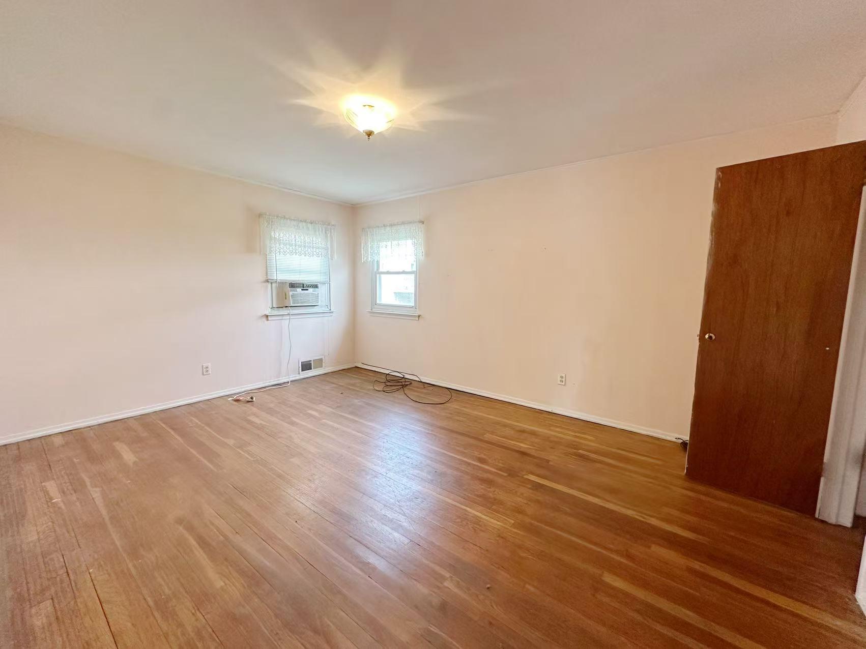 #3 photo, 2311 Whitestone Expressway, 皇后区 白石镇 Whitestone , NY 11357