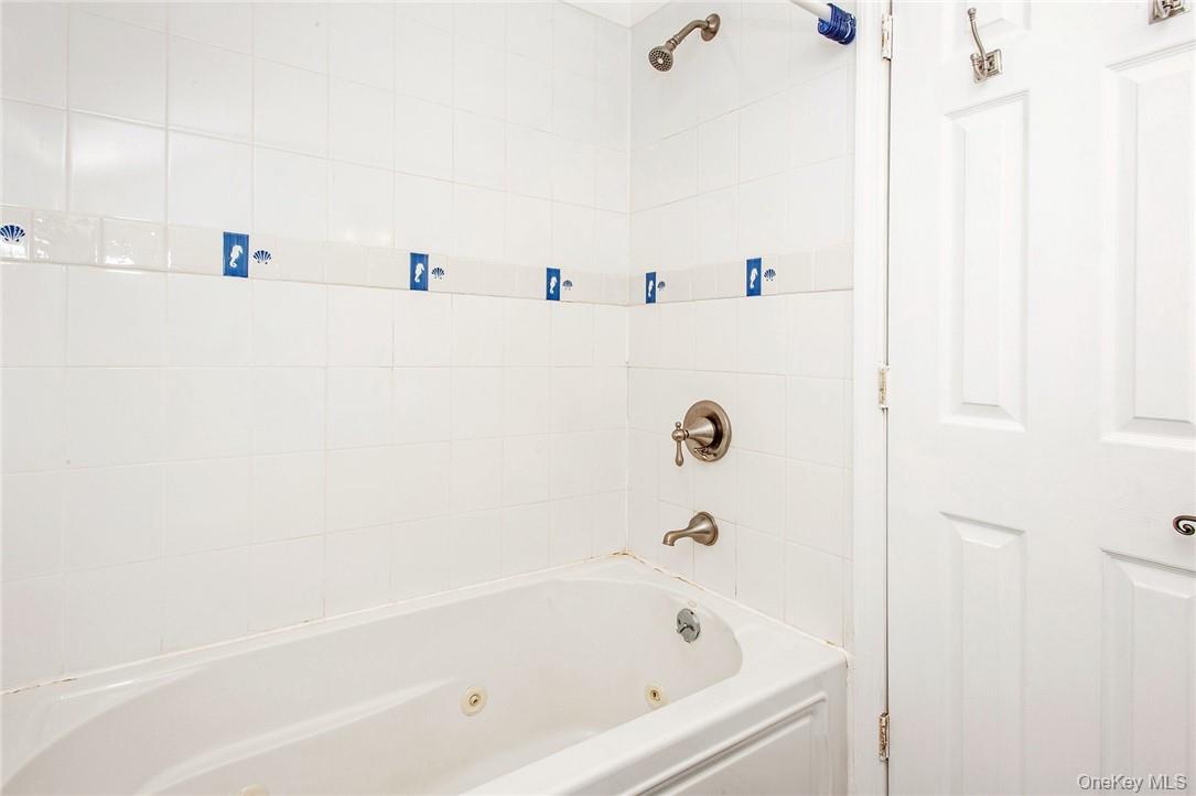 #17 photo, 25 B Edgewater Park, ブロンクス区 Bronx , NY 10465