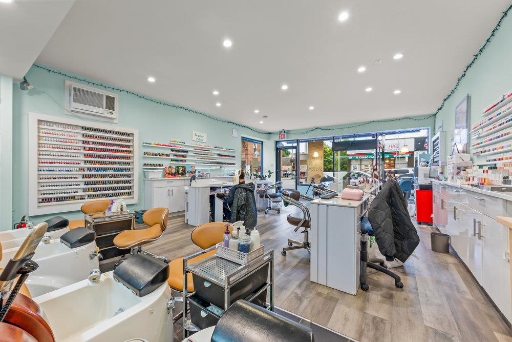 #16 photo, 120 Rockaway Avenue, ナッソー郡 Valley Stream , NY 11580