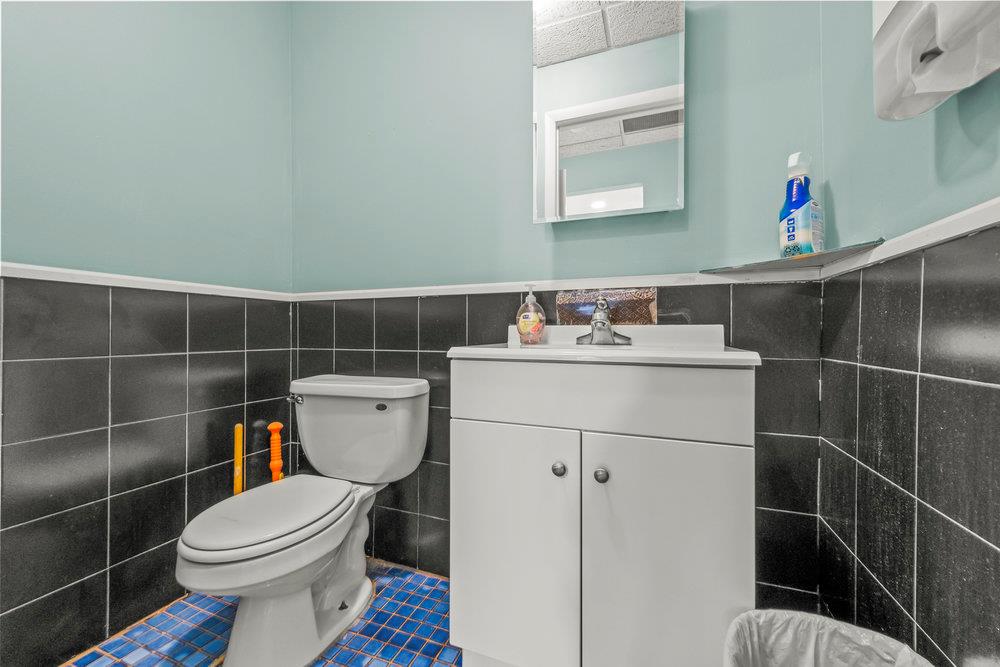 #18 photo, 120 Rockaway Avenue, ナッソー郡 Valley Stream , NY 11580