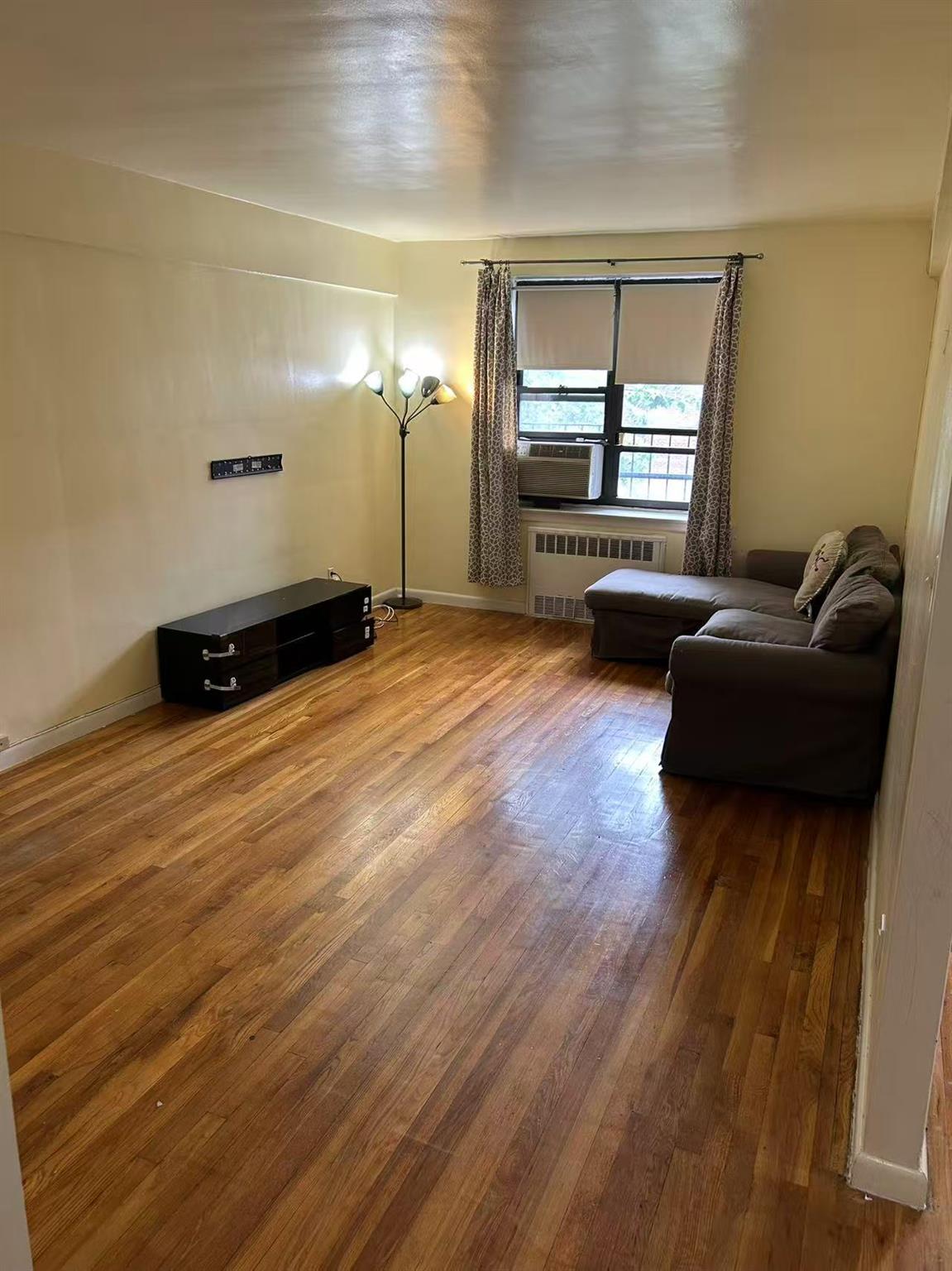 #4 photo, 2625 141st Street, كوينز Flushing , NY 11354