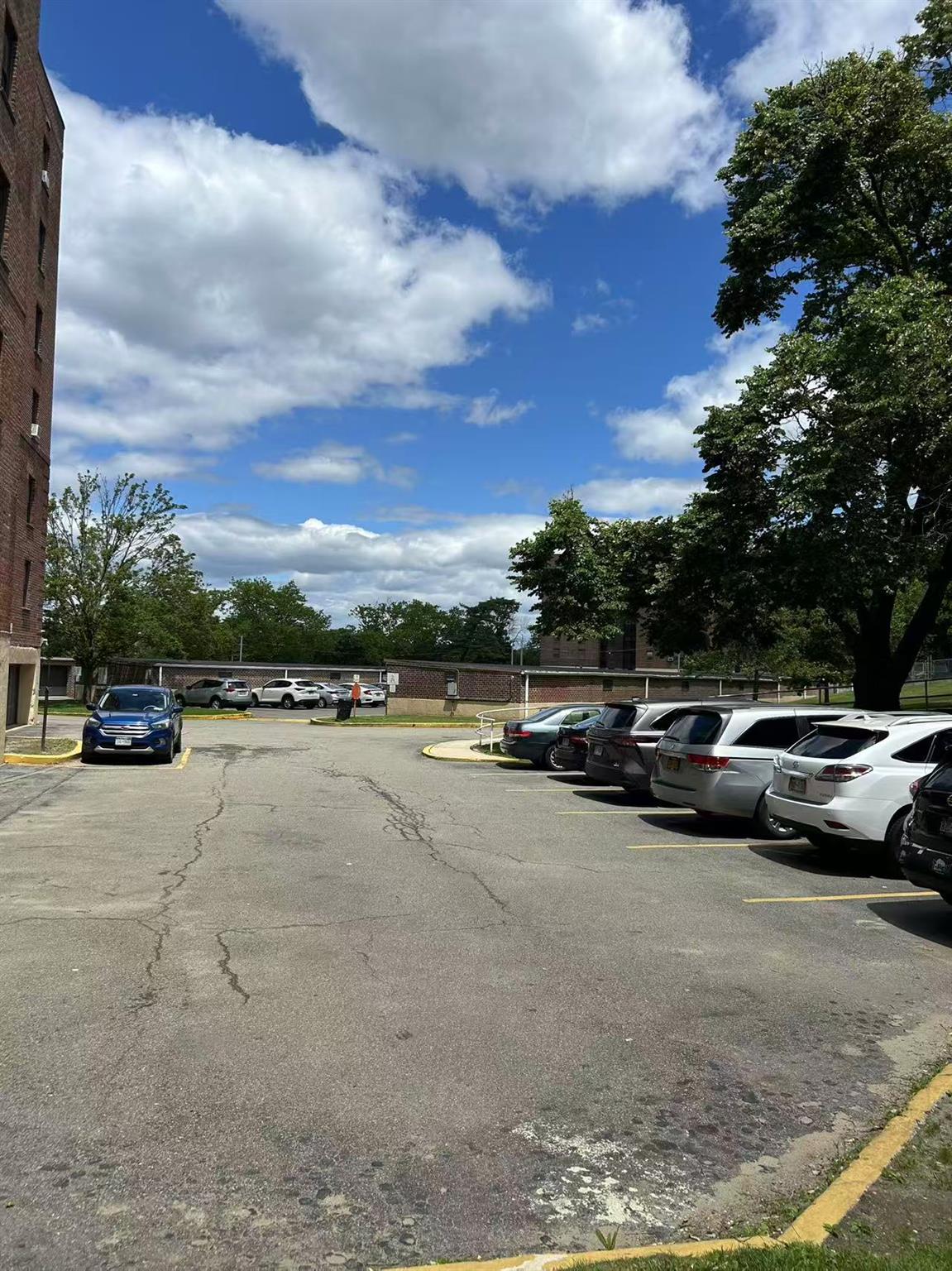 #8 photo, 2625 141st Street, كوينز Flushing , NY 11354