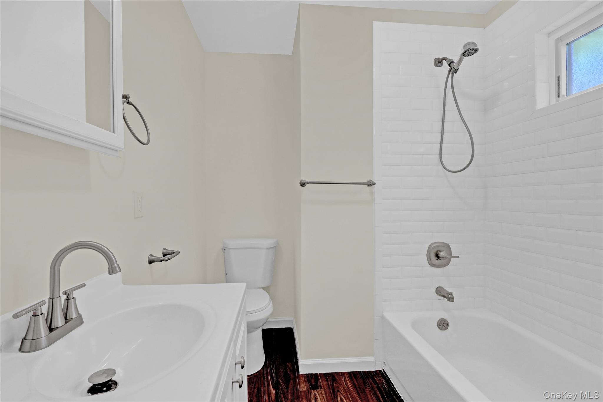 #12 photo, 299 S River Road, サフォーク郡 Calverton , NY 11933