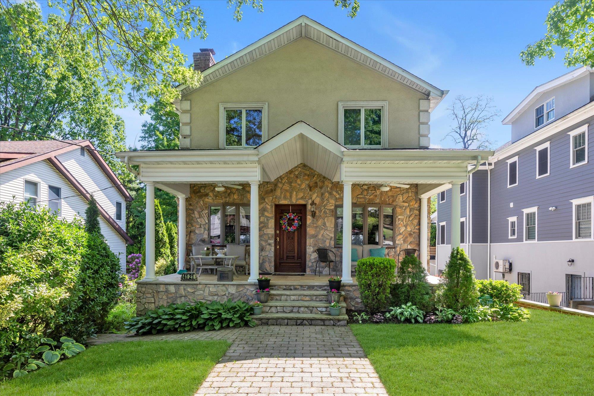 #1 photo, 41-27 Orient Avenue, Douglaston , NY 11363