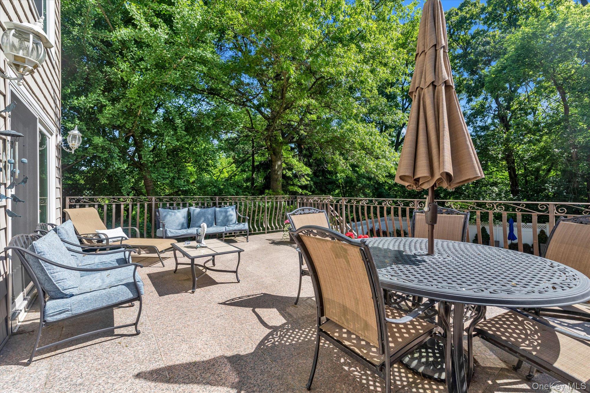 #19 photo, 41-27 Orient Avenue, クイーンズ区 Douglaston , NY 11363