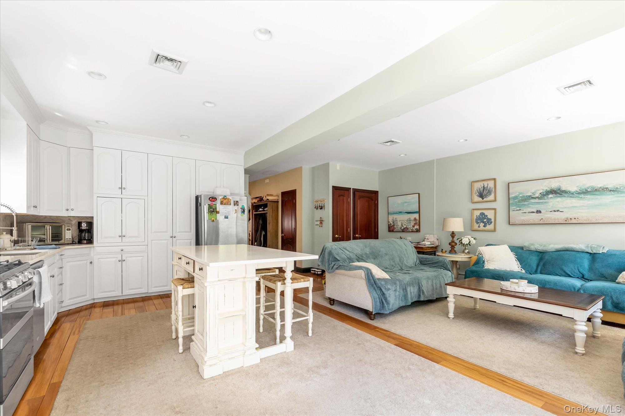 #7 photo, 41-27 Orient Avenue, クイーンズ区 Douglaston , NY 11363