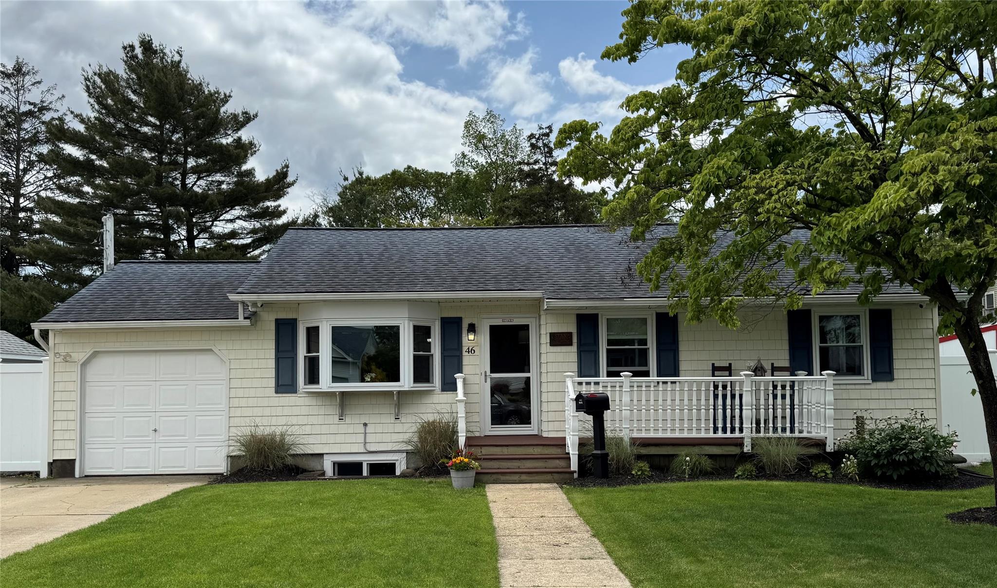 #1 photo, 46 Jackson Street, East Islip , NY 11730