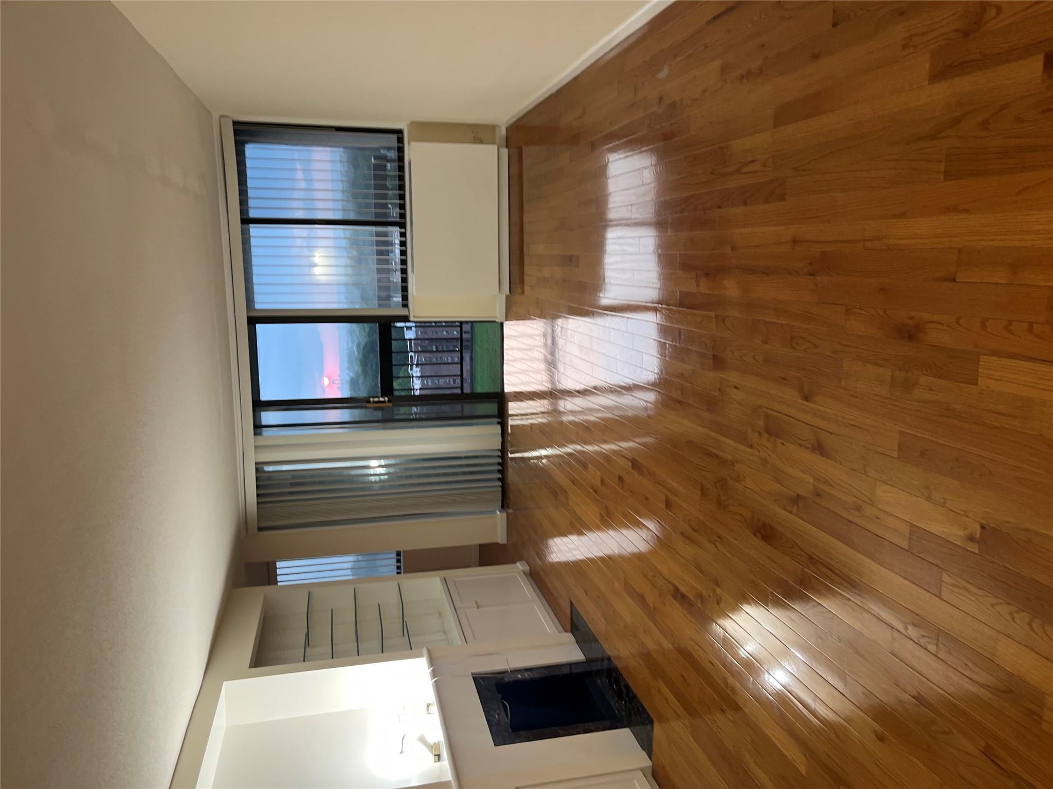 #3 photo, 2 Bay Club Drive, クイーンズ区 Bayside , NY 11360