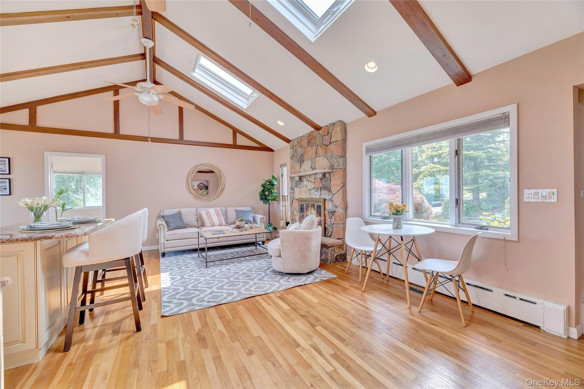 #12 photo, 48 Crows Nest Drive, 롱 아일랜드 Baiting Hollow , NY 11901