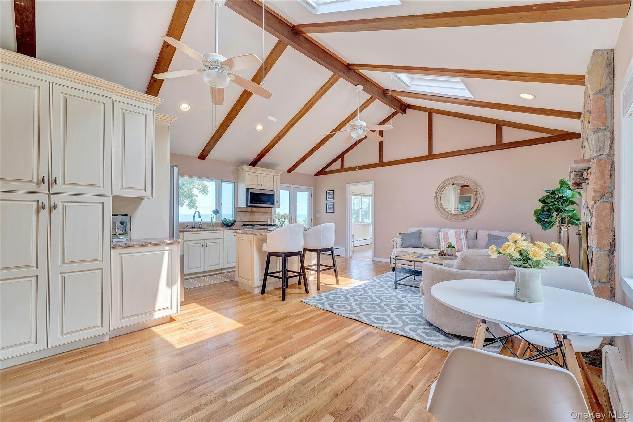 #13 photo, 48 Crows Nest Drive, 롱 아일랜드 Baiting Hollow , NY 11901