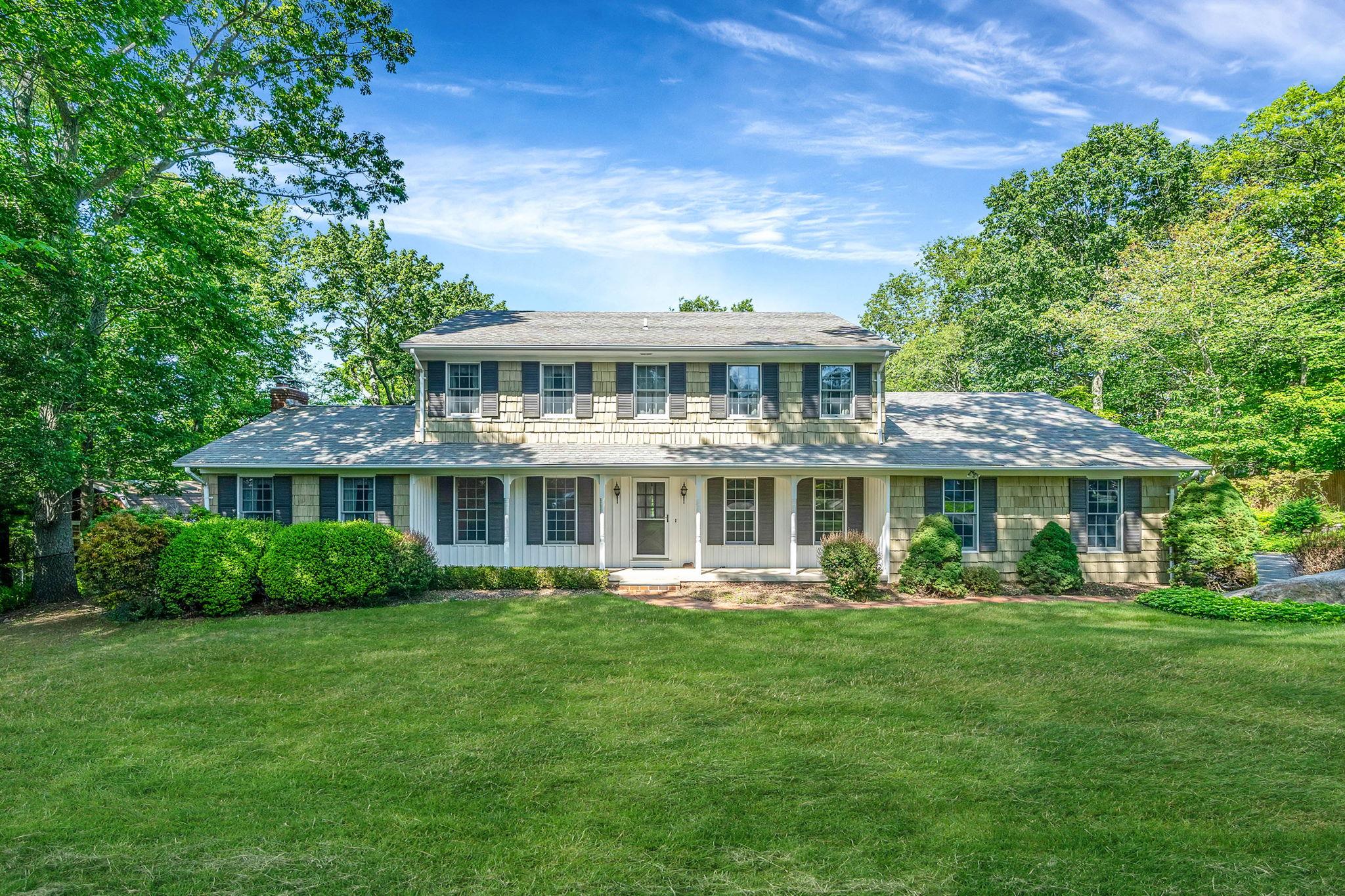 #1 photo, 7 Sandpiper Court, Shoreham , NY 11786