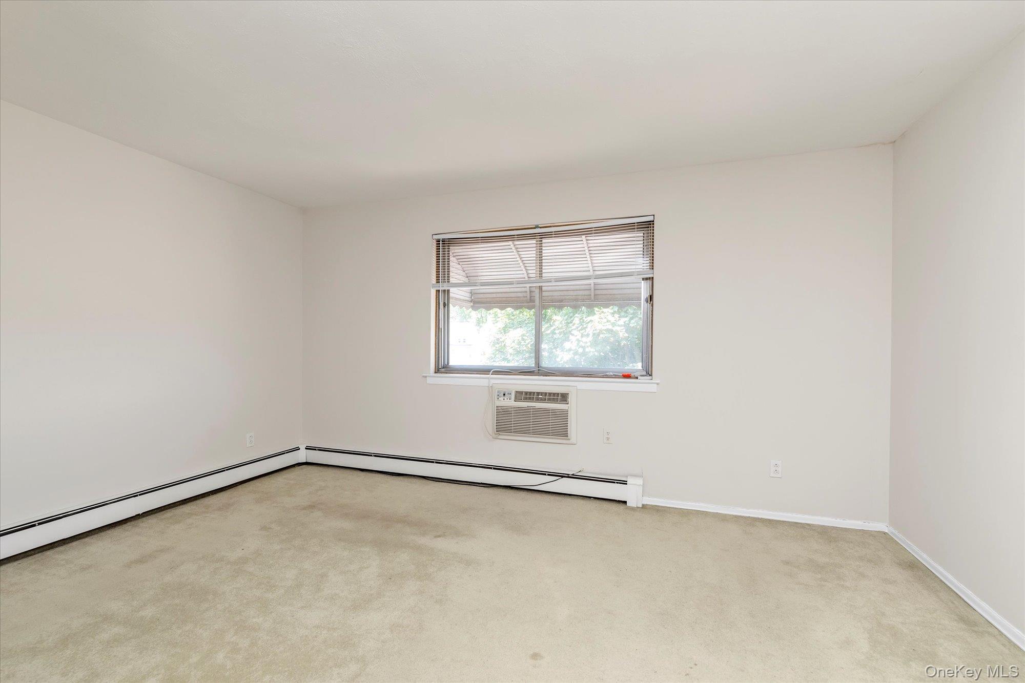 #17 photo, 93-24 243rd Street, クイーンズ区 Bellerose , NY 11426