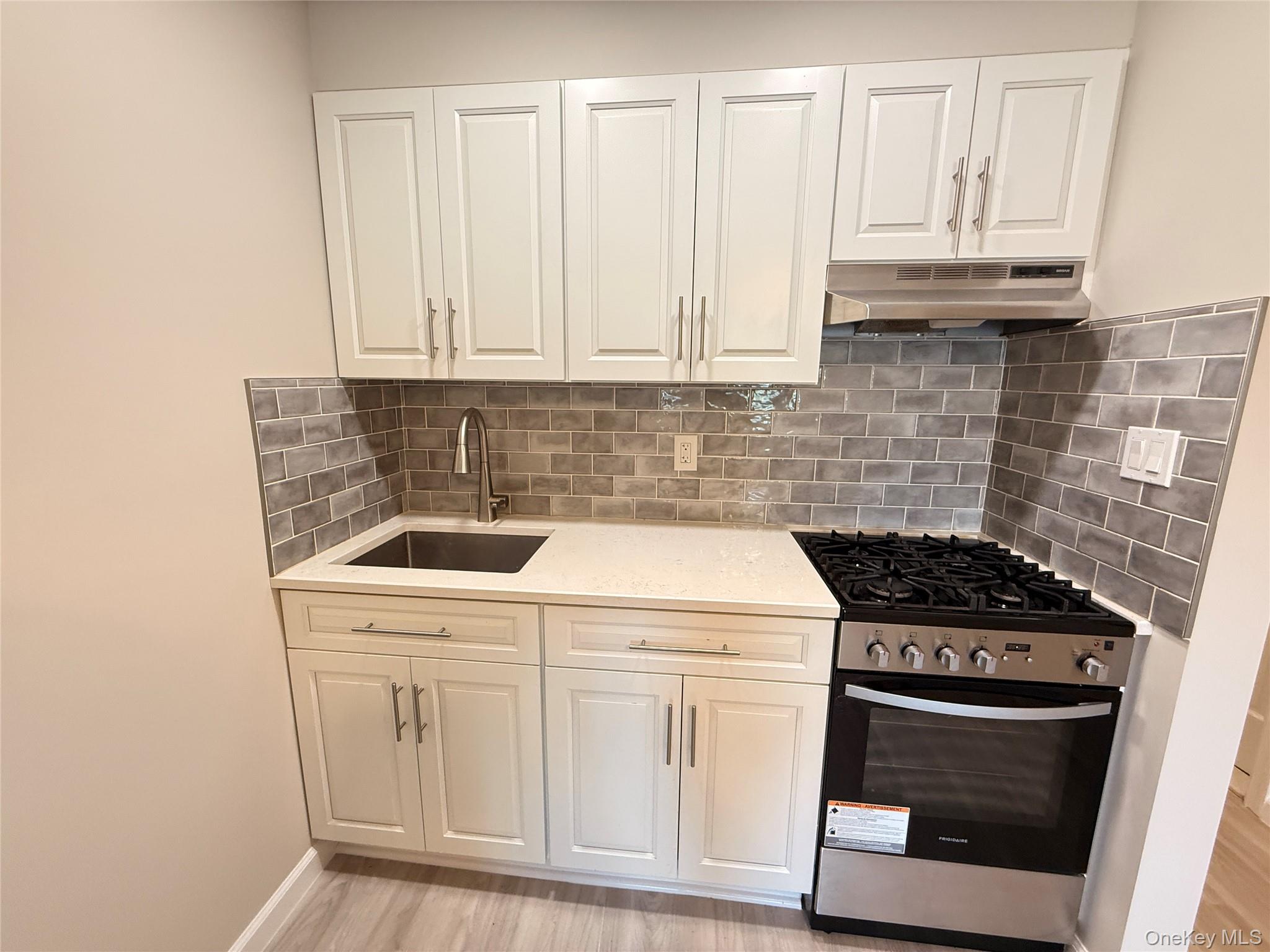 #6 photo, 93-24 243rd Street, クイーンズ区 Bellerose , NY 11426