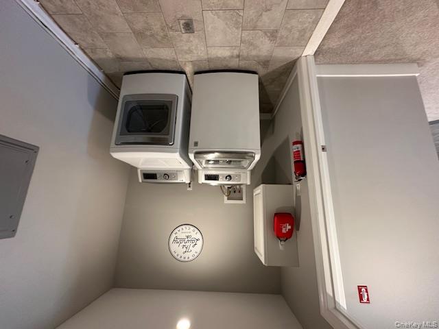 #11 photo, 884 Beach Street, サフォーク郡 Lindenhurst , NY 11757