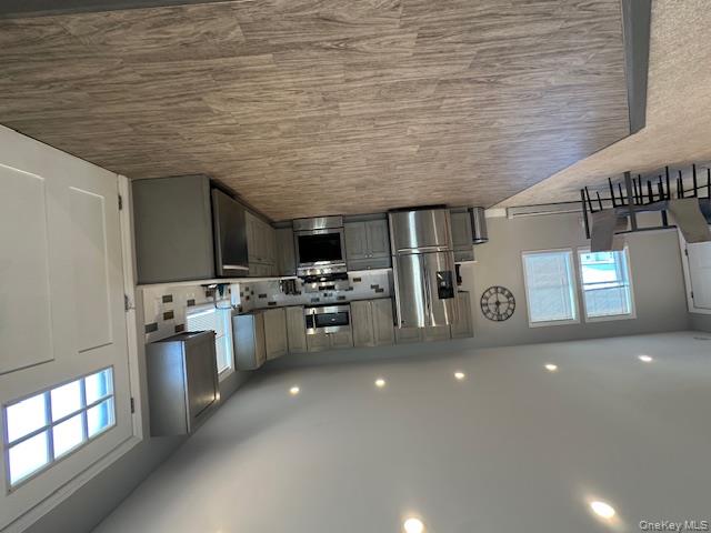 #3 photo, 884 Beach Street, サフォーク郡 Lindenhurst , NY 11757