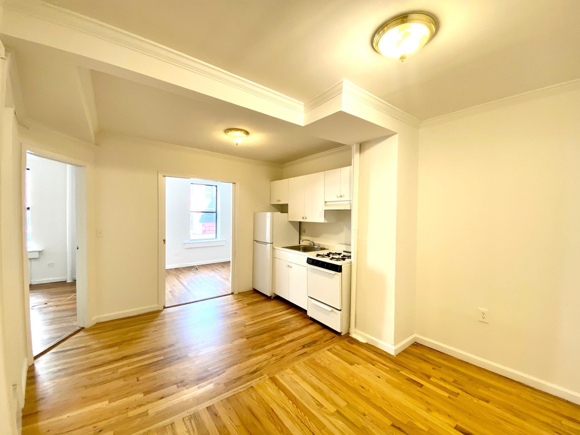 #1 photo, 338 LEXINGTON Avenue, Murray Hill , NY 10016