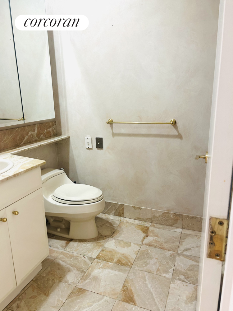 #11 photo, New York City, Turtle Bay , NY 10017