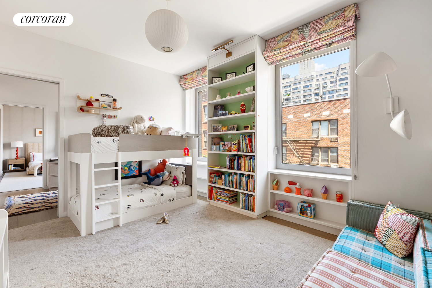 #15 photo, 116 UNIVERSITY Place, マンハッタン Greenwich Village , NY 10003