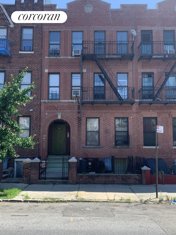 #2 photo, 533 SNEDIKER Avenue, ブルックリン区 East New York , NY 11207