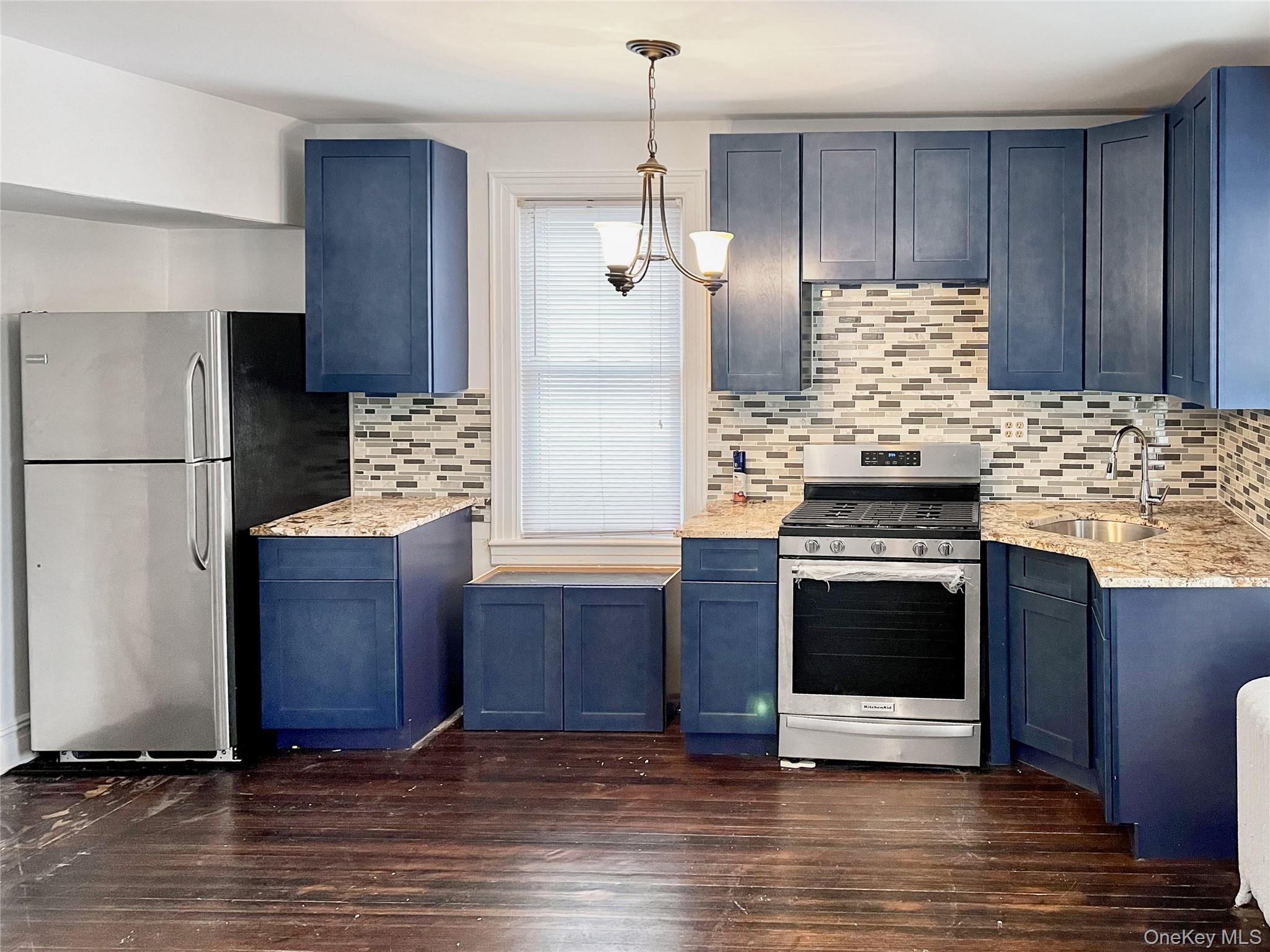 #4 photo, 320 E 235th Street, ブロンクス区 Bronx , NY 10470