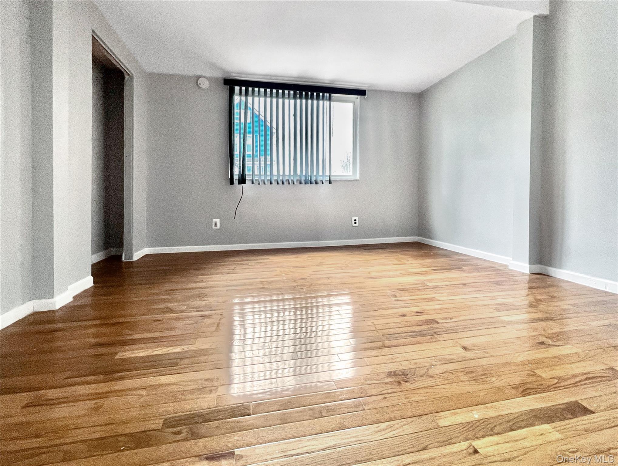 #6 photo, 320 E 235th Street, ブロンクス区 Bronx , NY 10470