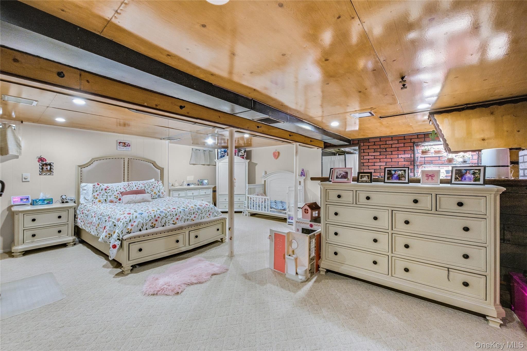 #20 photo, 56 15th Avenue, West Babylon , NY 11704