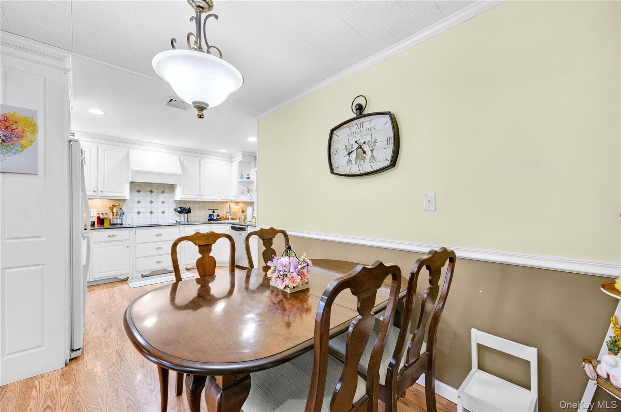 #8 photo, 56 15th Avenue, West Babylon , NY 11704