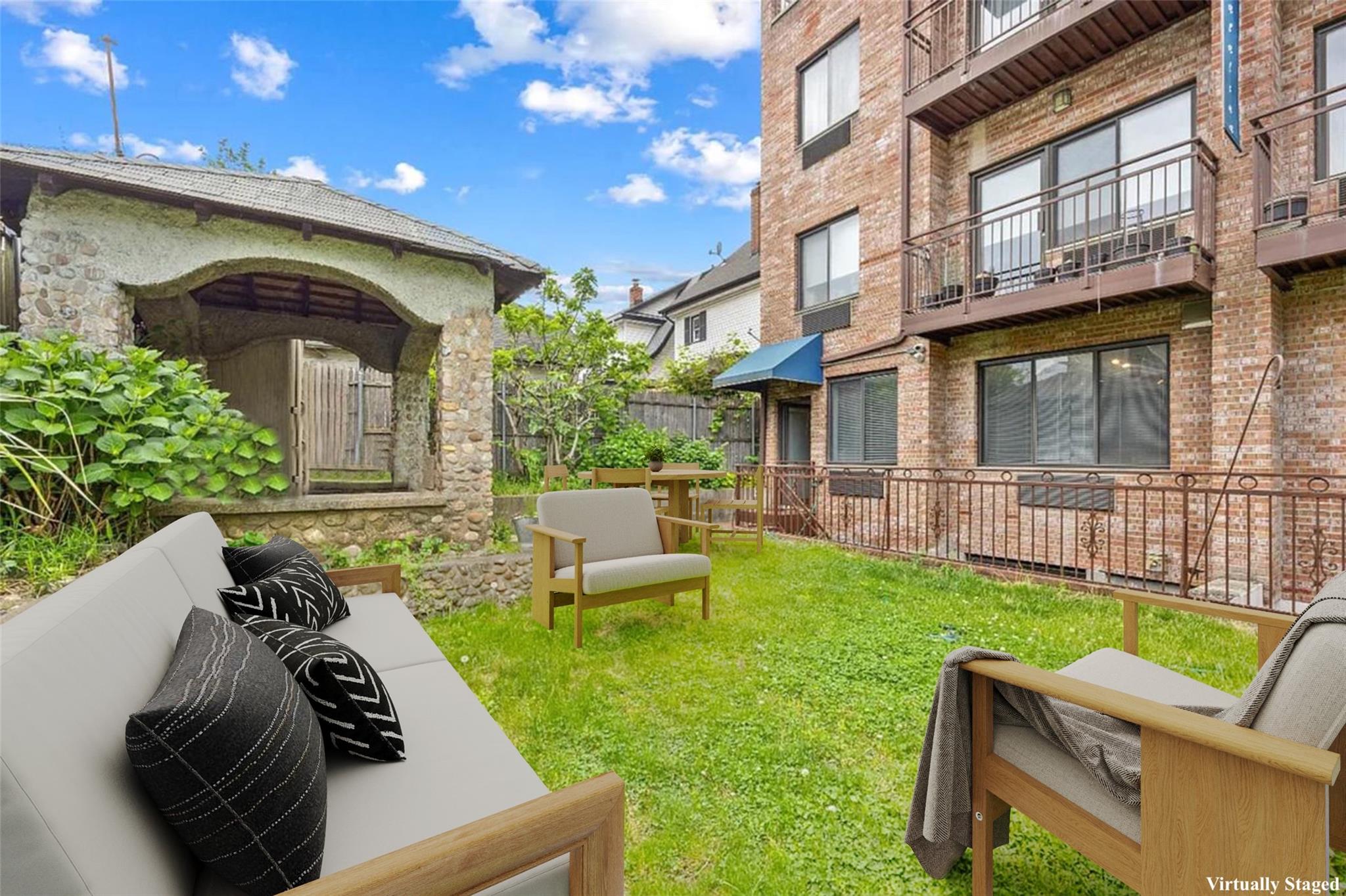 #1 photo, 175-24 89th Avenue, クイーンズ区 Jamaica , NY 11432
