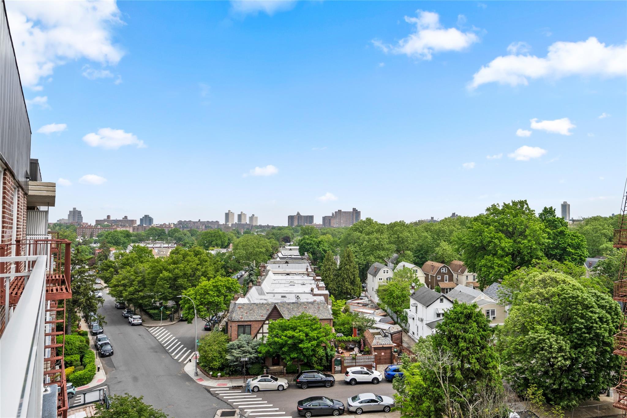 #6 photo, 68-20 Selfridge Street, كوينز Forest Hills , NY 11375