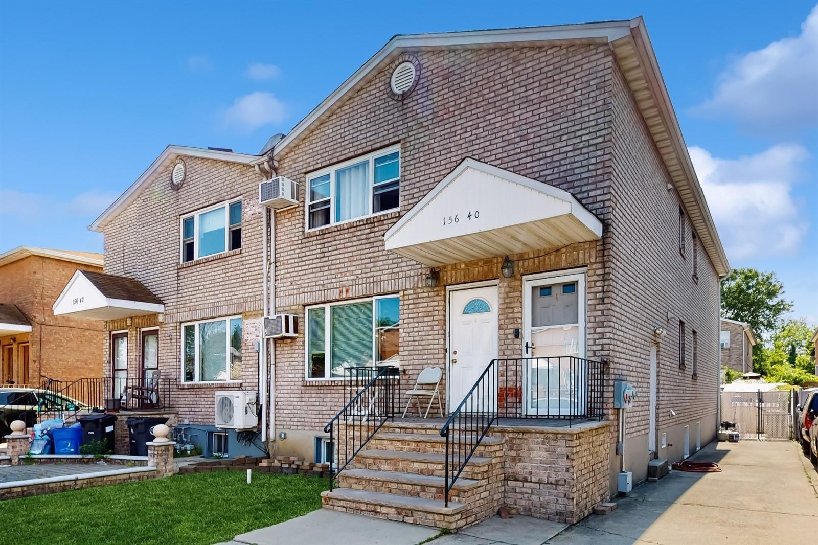 #1 photo, 156-40 76th Street, 皇后區 霍華德灘 Howard Beach , NY 11414