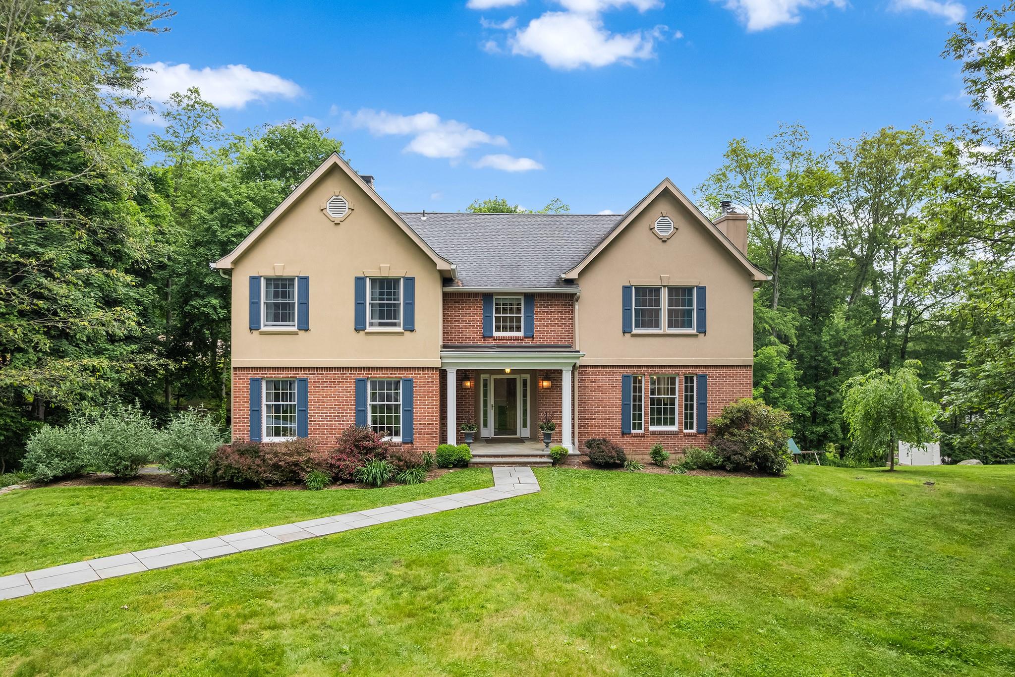 #1 photo, 8 Upland Court, South Salem , NY 10590