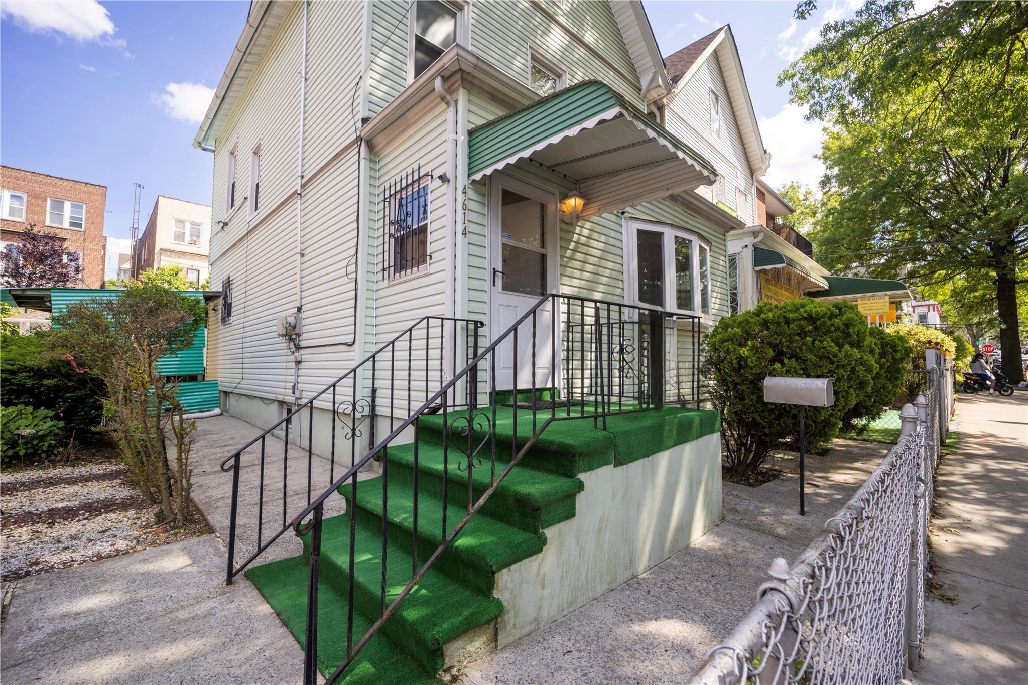 #1 photo, 4614 Carpenter Avenue, Bronx , NY 10470