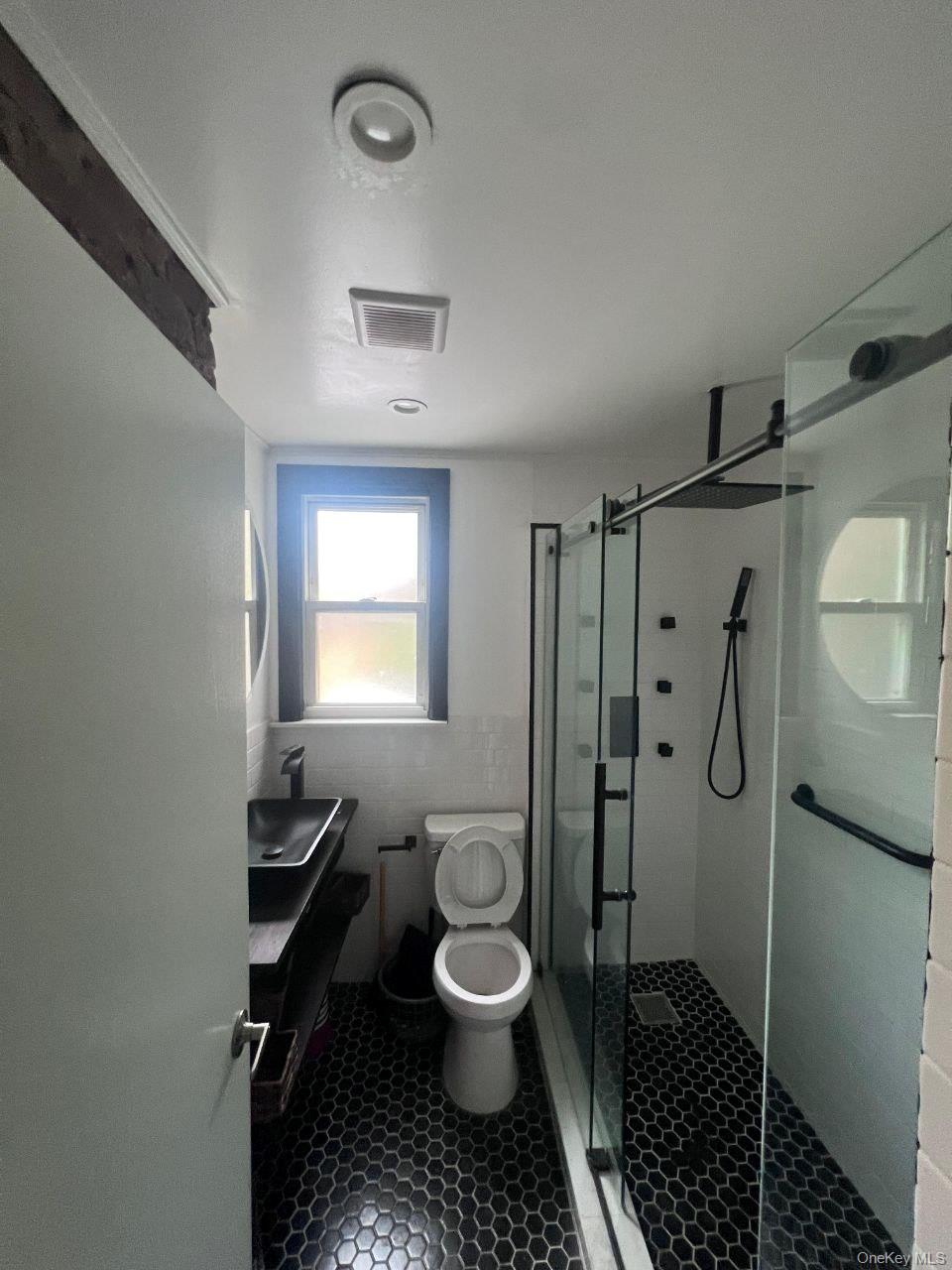 #10 photo, 3940 Hill Avenue, Bronx , NY 10466