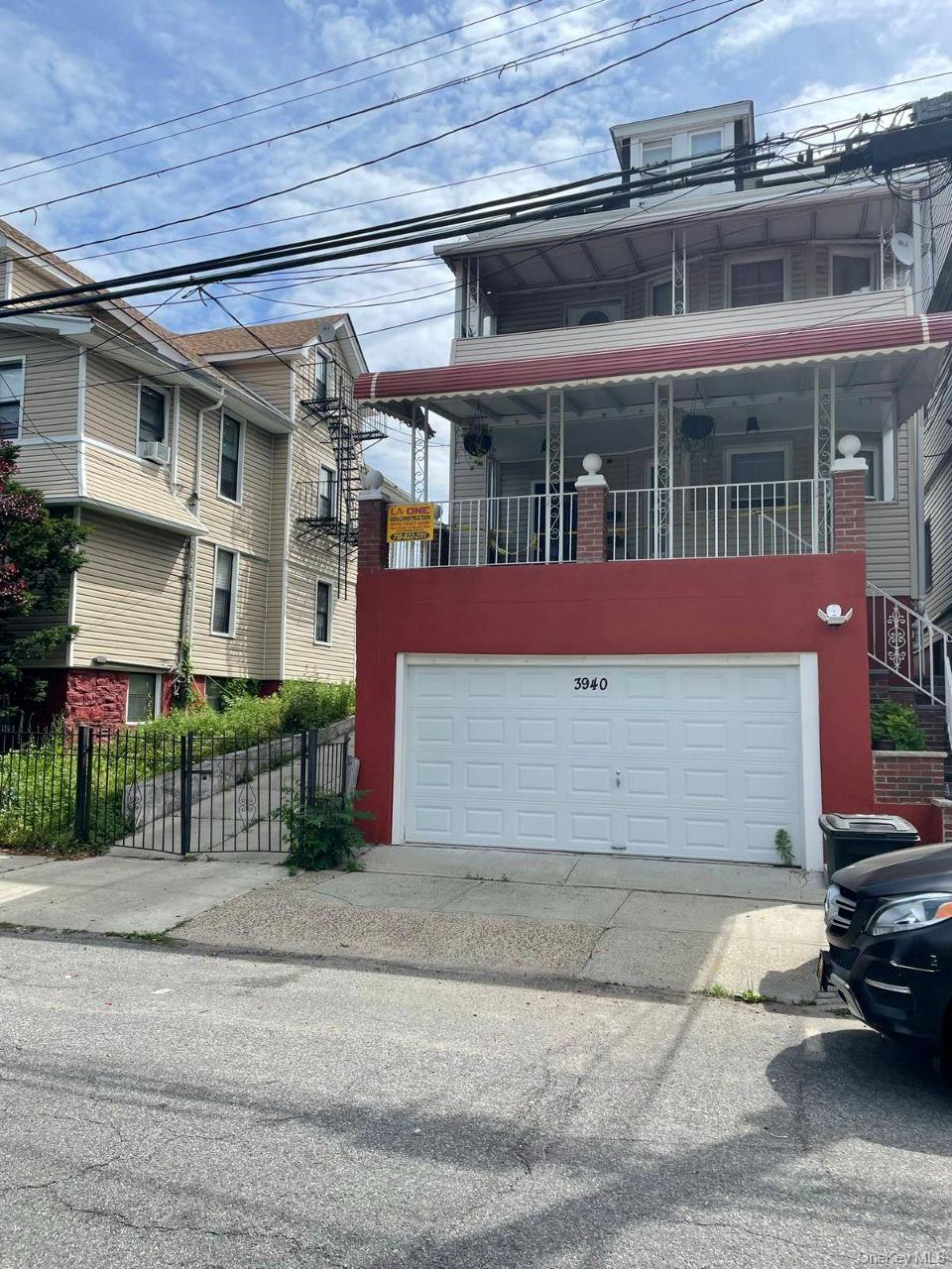 #2 photo, 3940 Hill Avenue, Bronx , NY 10466