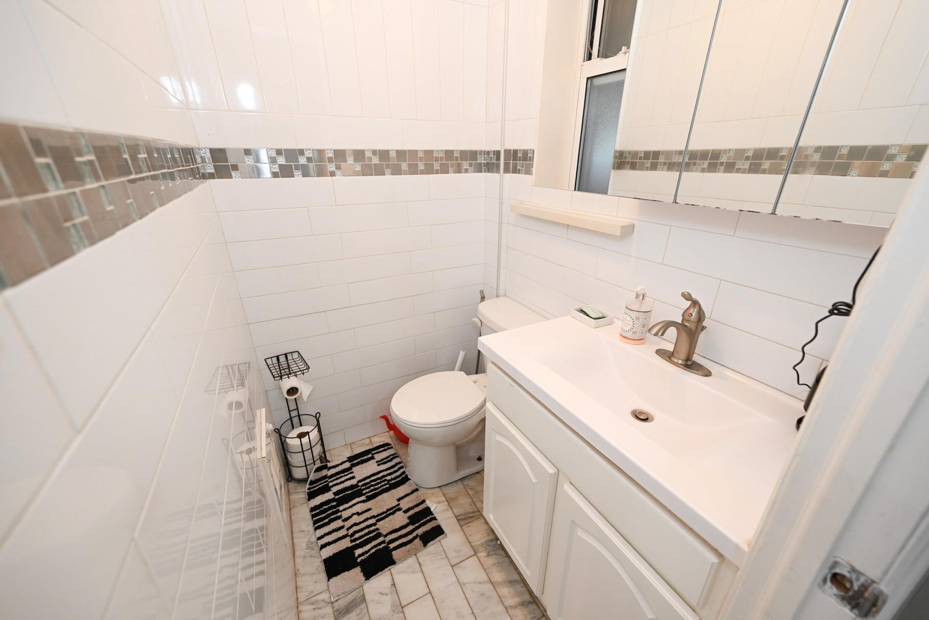 #12 photo, 165 Page Rd Road, Valley Stream , NY 11581