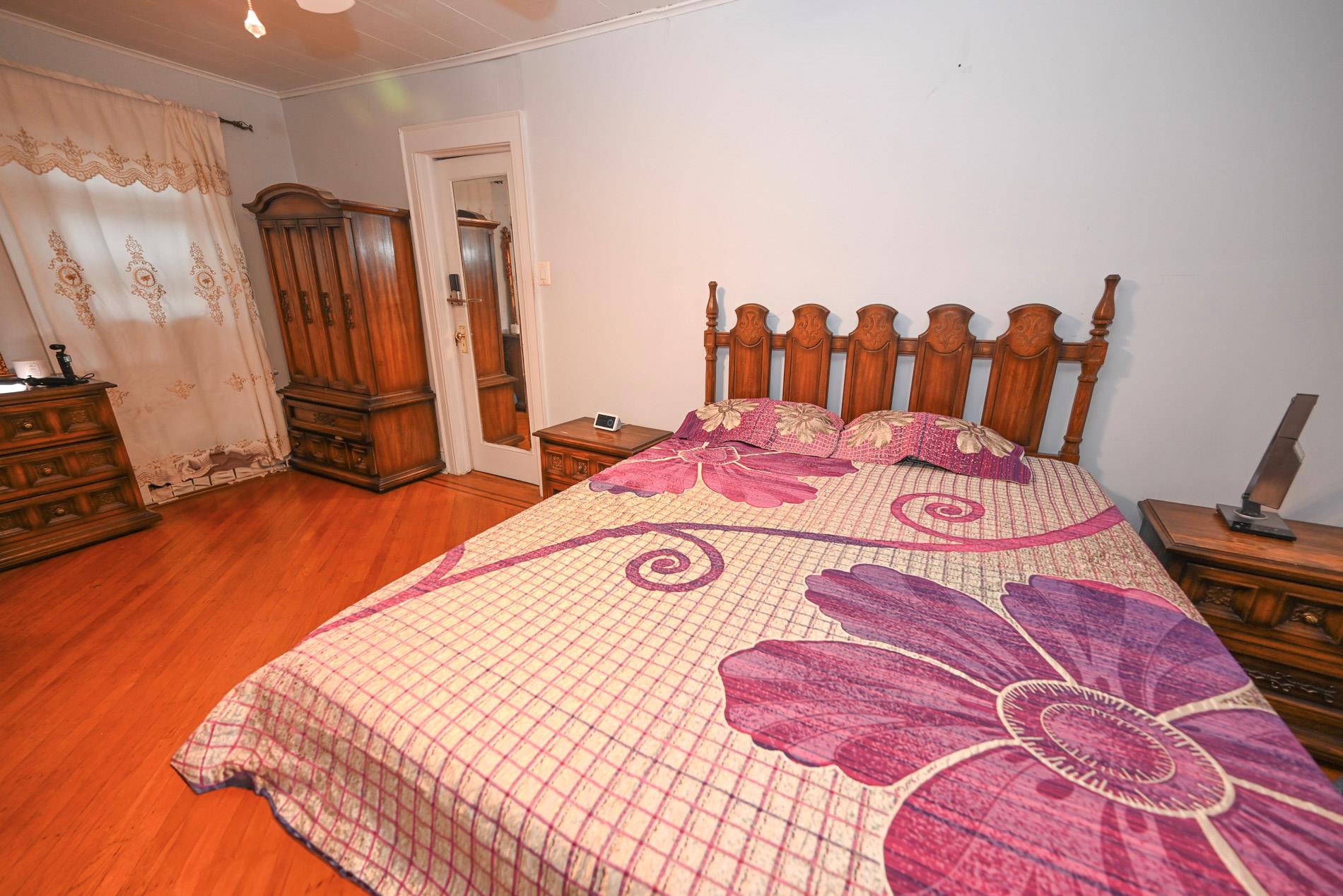 #13 photo, 165 Page Rd Road, Valley Stream , NY 11581