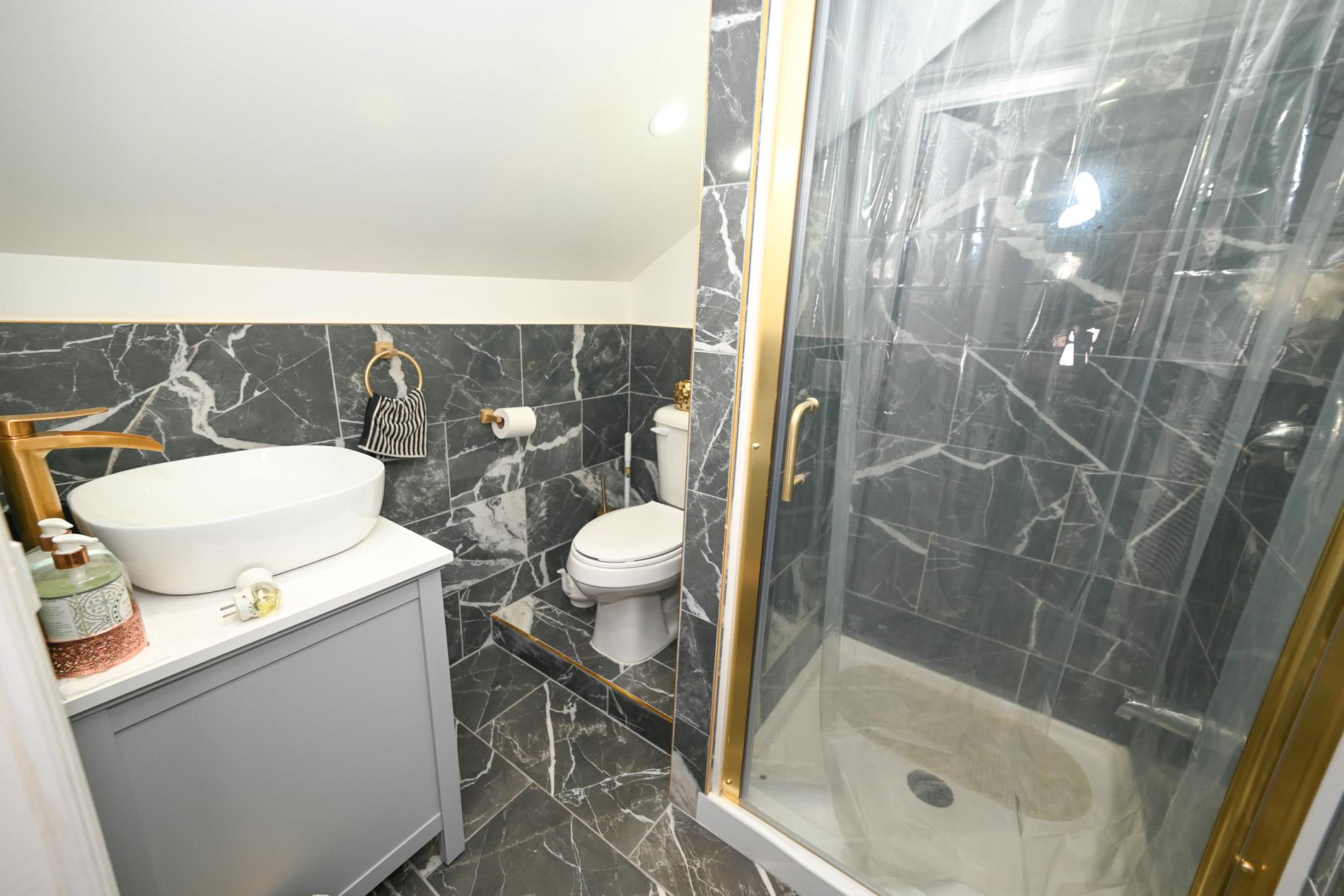 #20 photo, 165 Page Rd Road, Valley Stream , NY 11581