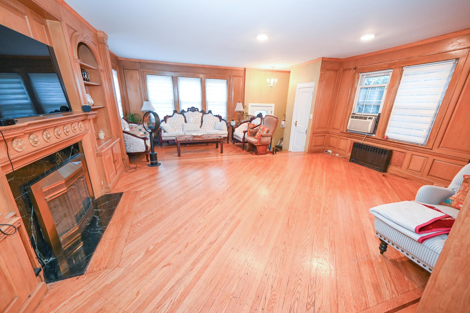 #7 photo, 165 Page Rd Road, Valley Stream , NY 11581