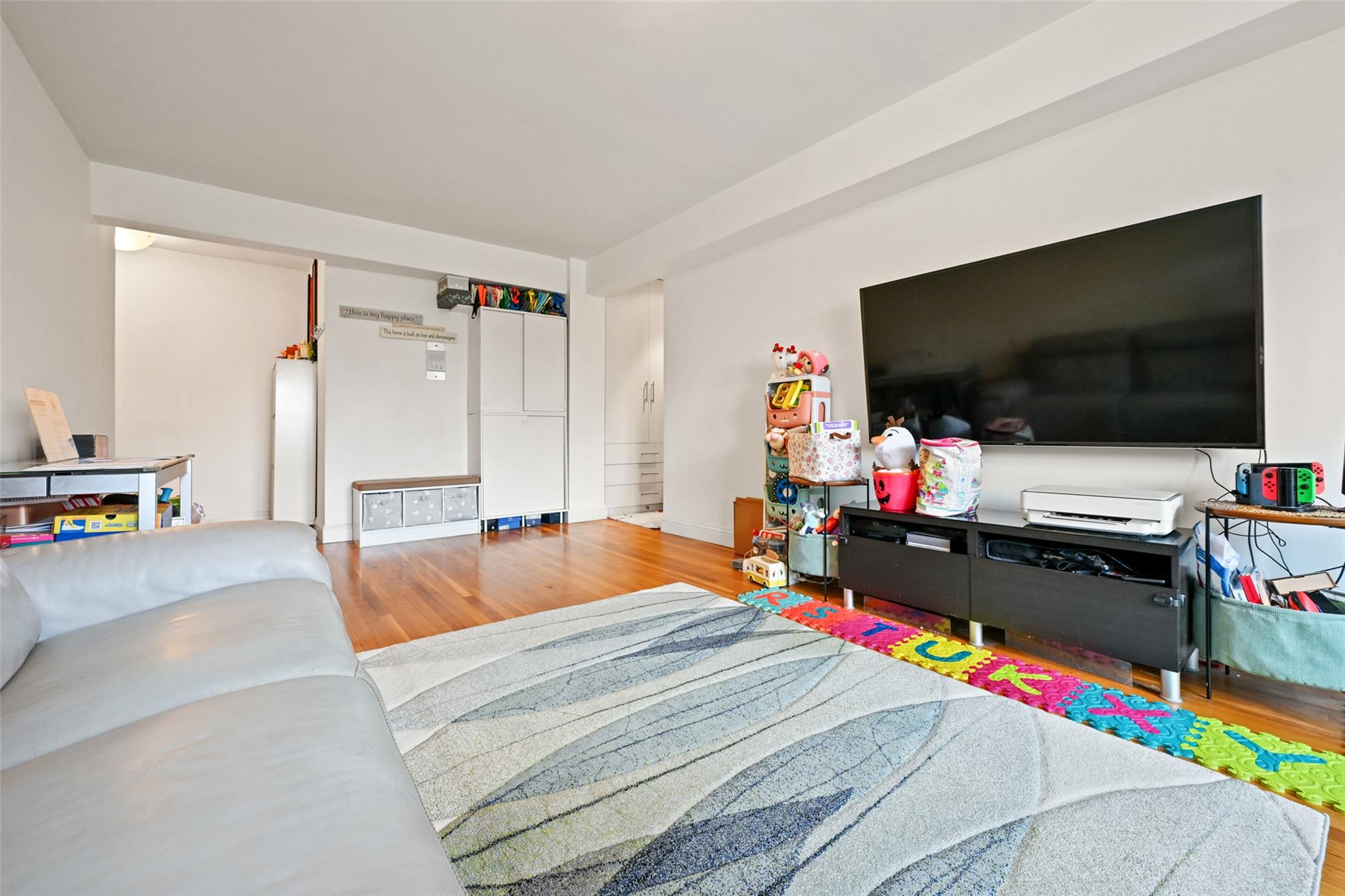 #1 photo, 86-04 Grand Avenue, كوينز Elmhurst , NY 11373