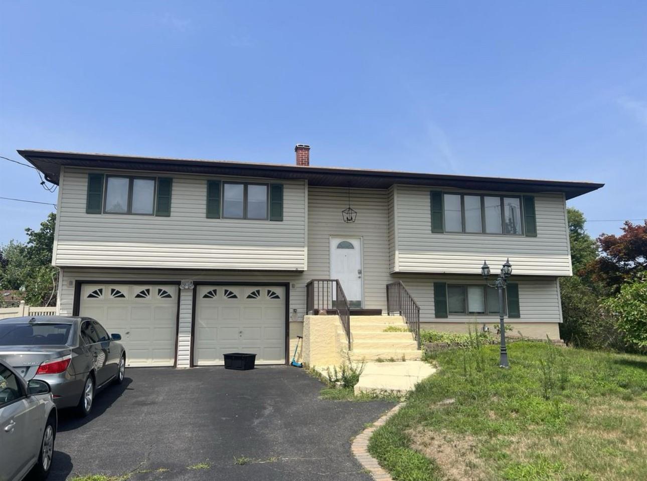 #1 photo, 42 Barbara Avenue, 東長島 Port Jefferson Station , NY 11776