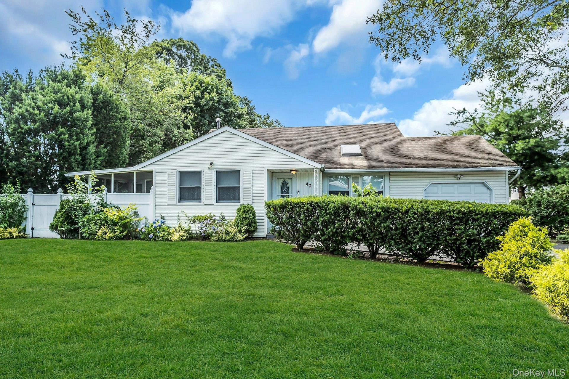 #1 photo, 40 King Avenue, 東長島 Selden , NY 11784