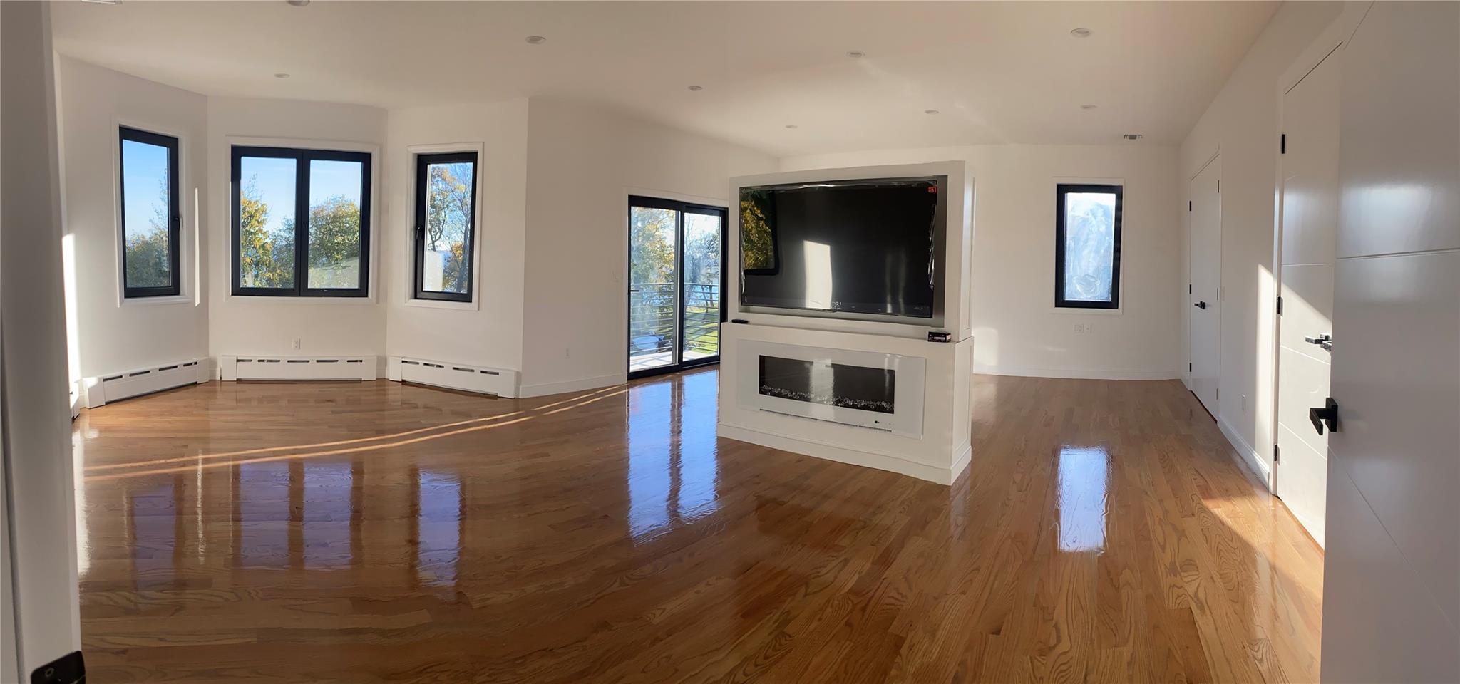 #16 photo, 64 Ottavio Prom, Staten Island , NY 10307