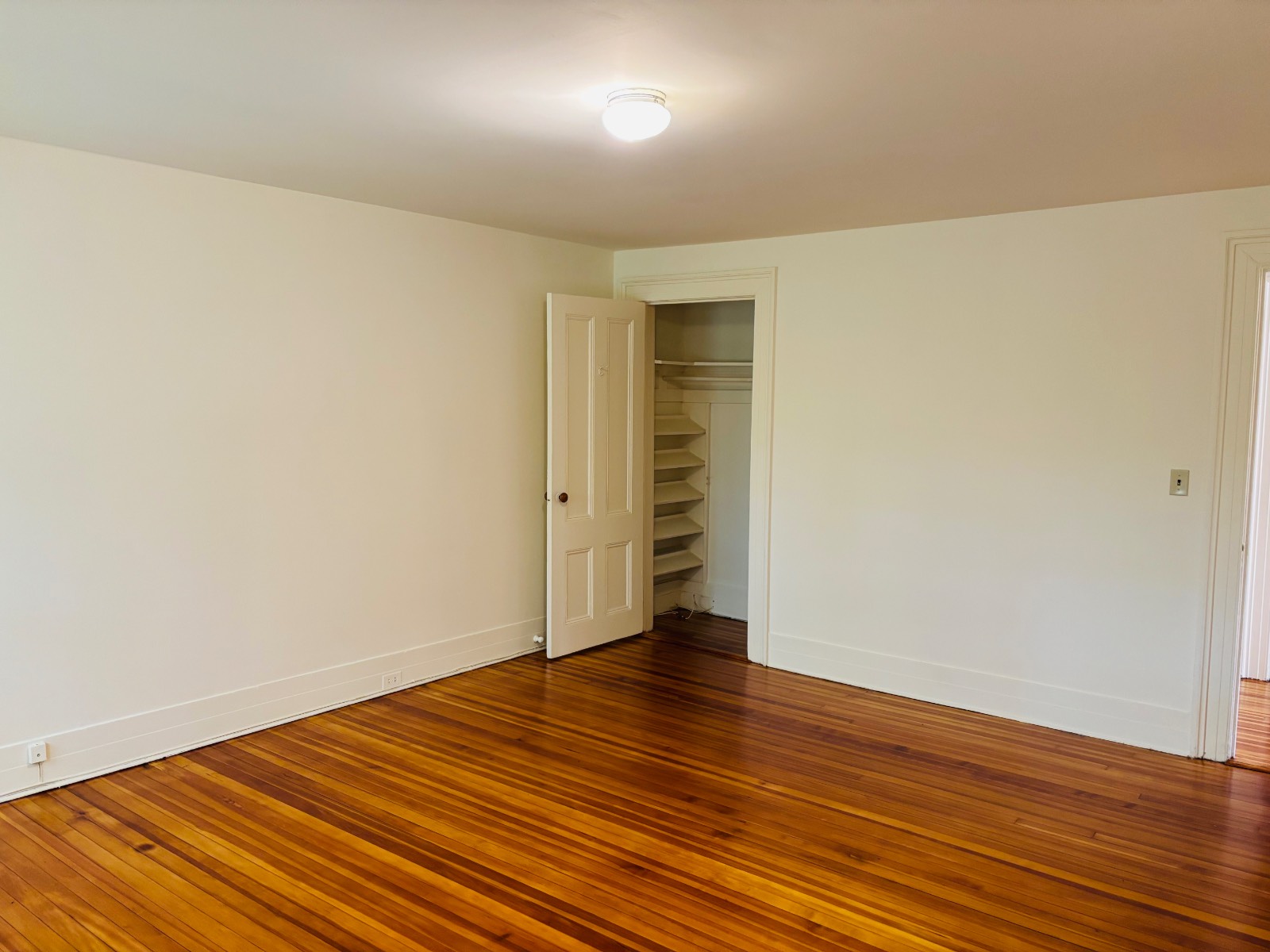 #15 photo, 0 Wheatley rd, ナッソー郡 Old Westbury , NY 11568